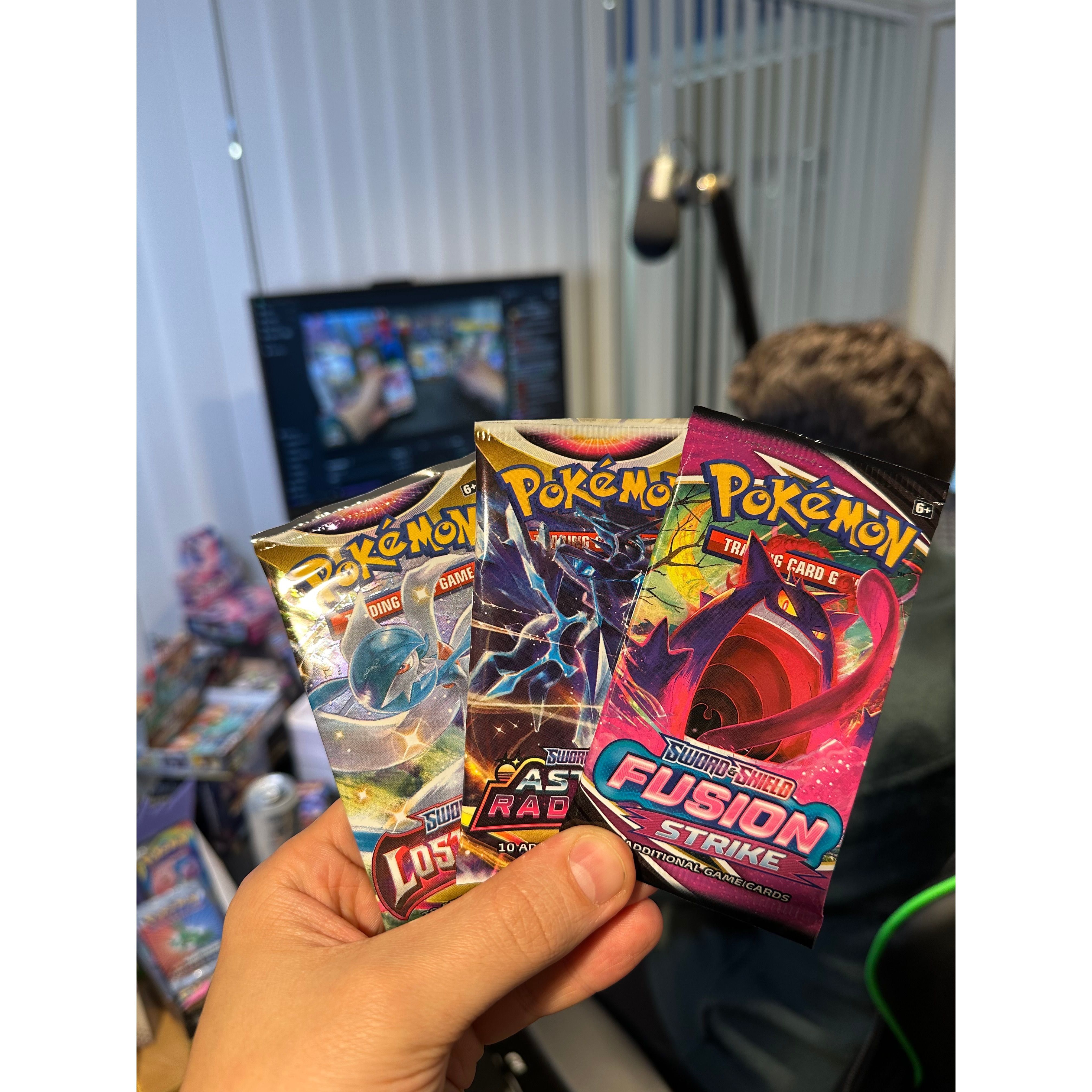 Pokemon - Trainer Gallery Hunt Night