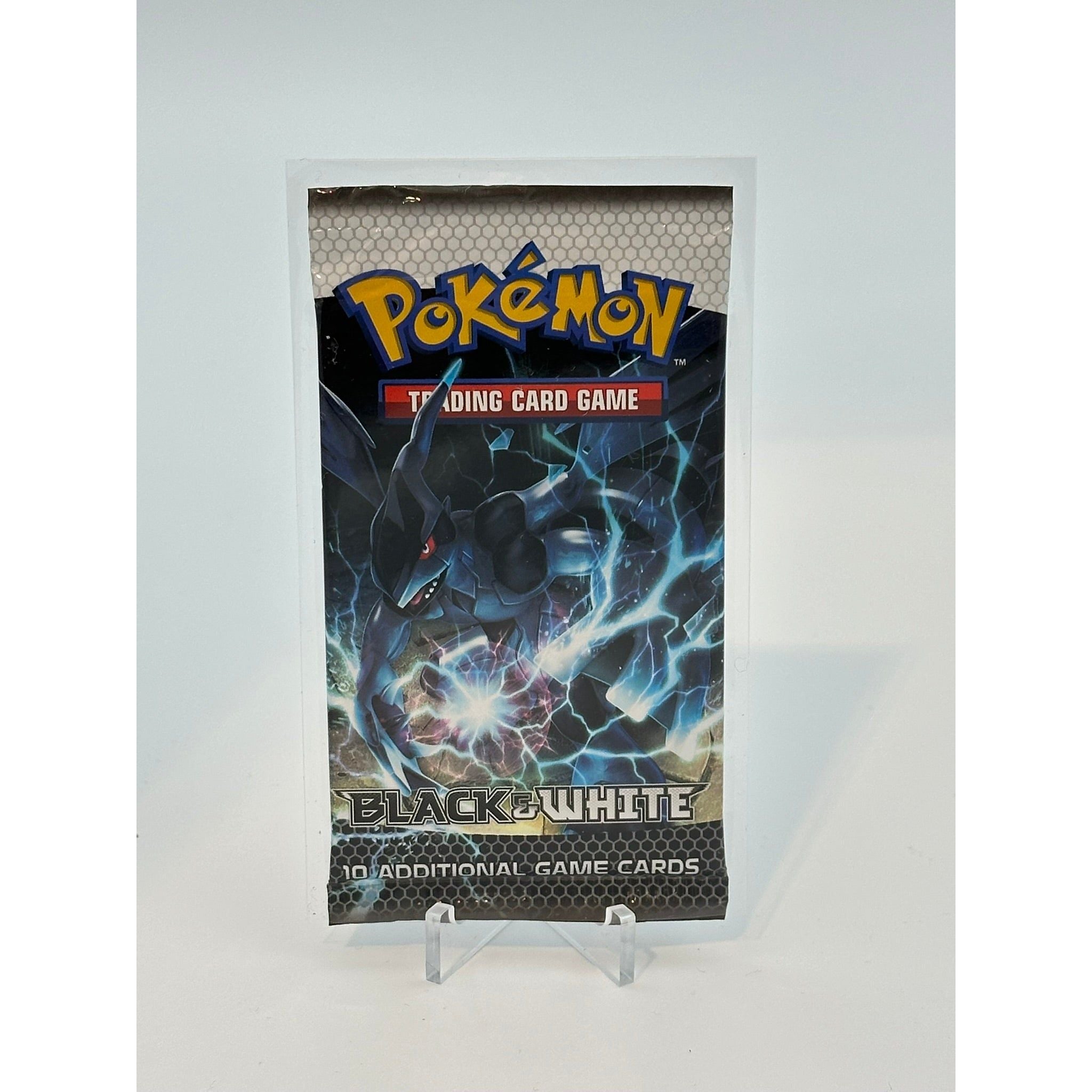 Pokemon - Black & White Base Set (2011) - Booster Pack (Zekrom art) Pokemon - Black & White Base Set (2011) - Booster Pack (Zekrom art)