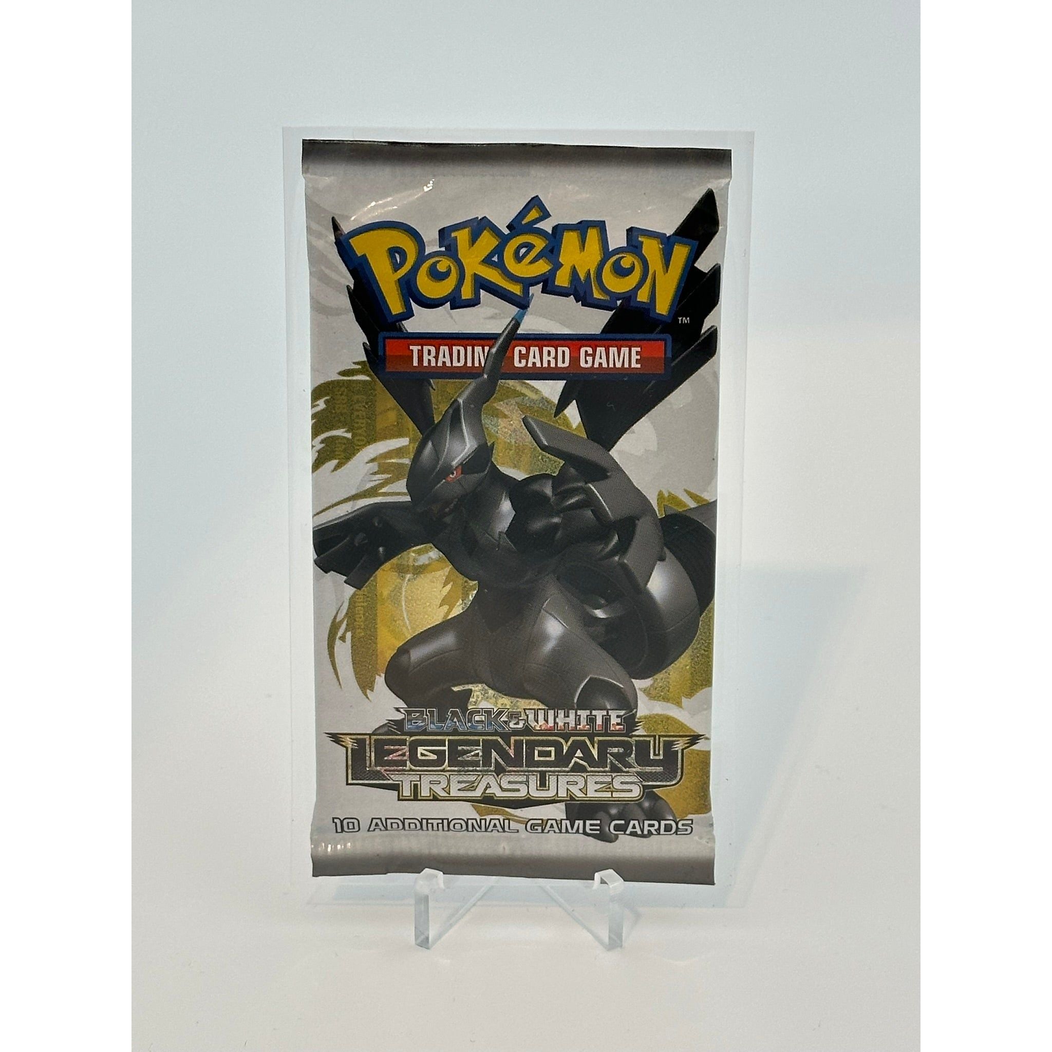 Pokemon - BW Legendary Treasures (2013) - Booster Pack (Zekrom art) Pokemon - BW Legendary Treasures (2013) - Booster Pack (Zekrom art)