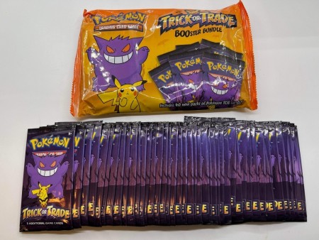 Pokemon Halloween Trick Or Trade pakke med 40 Booster Packs! (NÅ PÅ LAGER IGJEN)