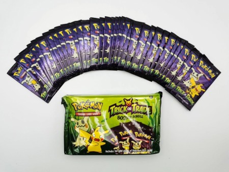 Pokemon Halloween Trick Or Trade pakke med 50 Booster Packs! (2023-settet)