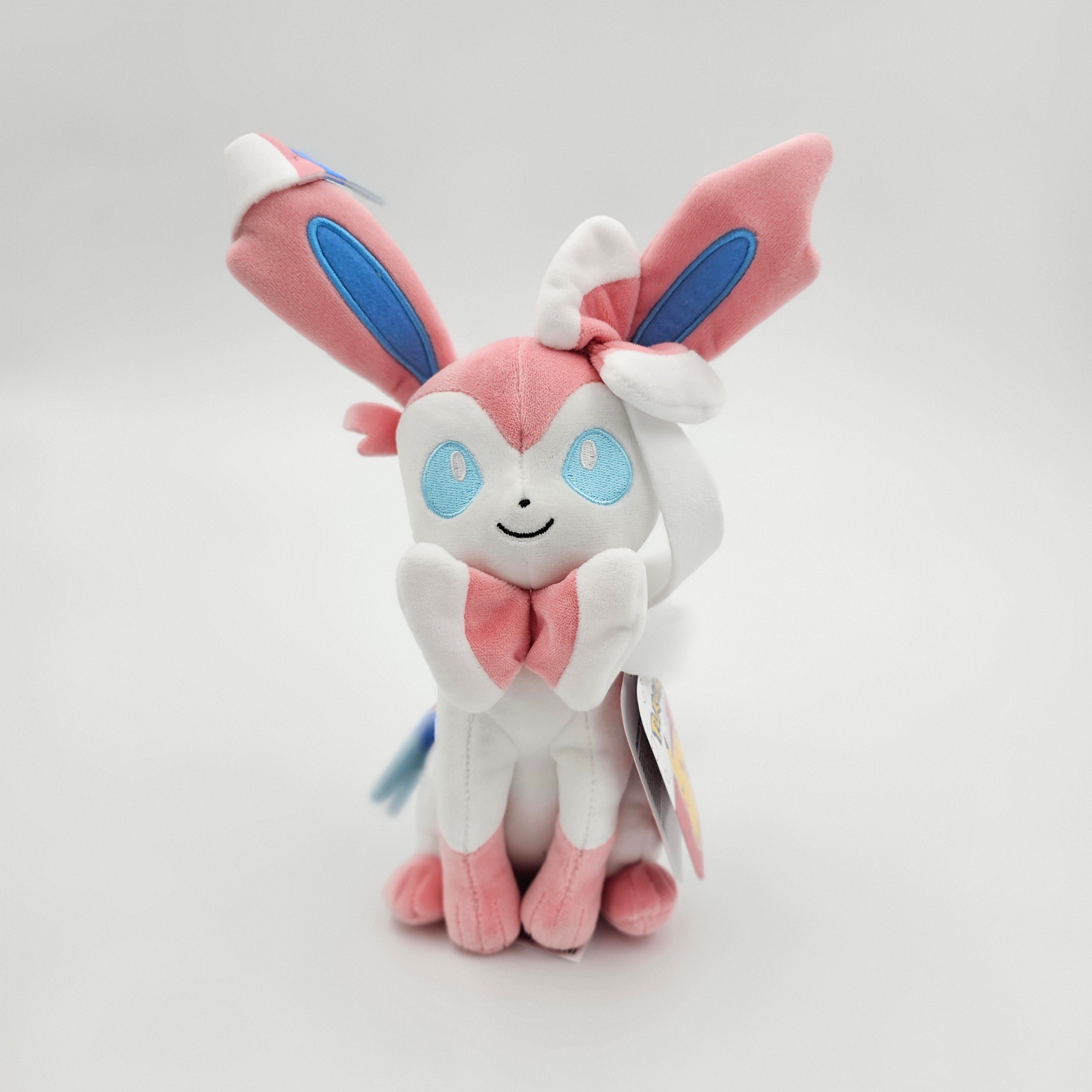 Pokemon - Sylveon Plush Figur 20cm