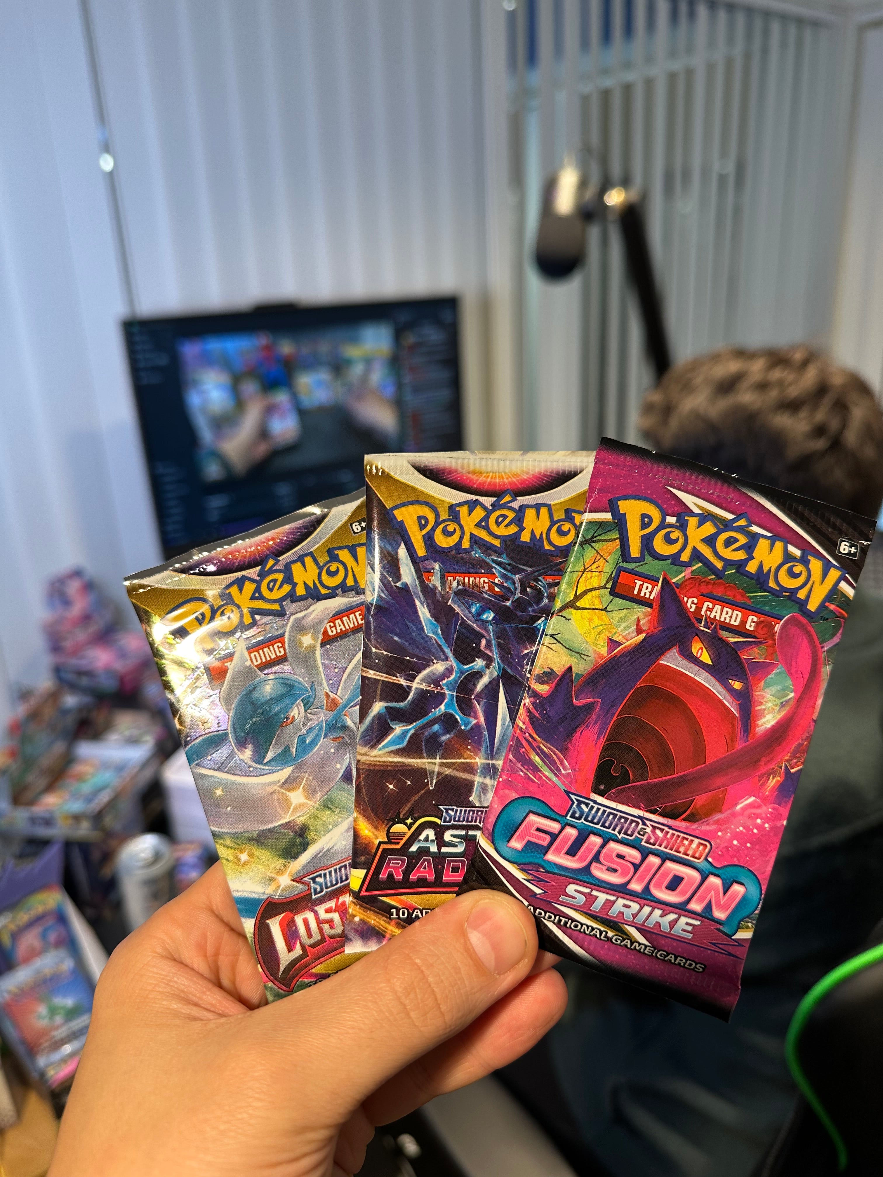 Pokemon - Trainer Gallery Hunt Night
