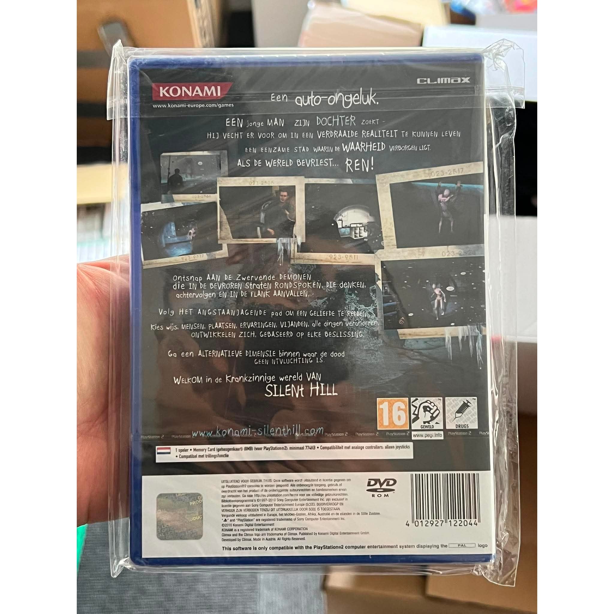 Sealed Silent Hill Shattered Memories til PS2 (fransk utgave). Akryl inkludert i prisen